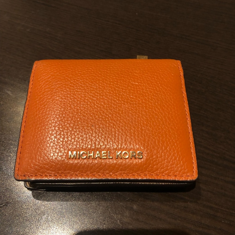 Michael Kors Dark Orange wallet — BARELY USED